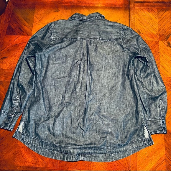 MATERNITY LED Luxe Essentials Denim Button Front Shirt - Size Medium - Picture 2 of 3